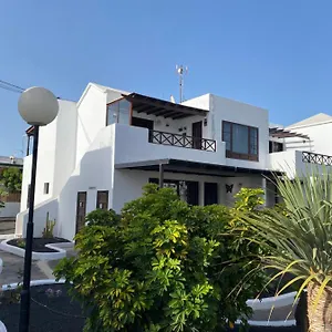 https://casa-norah-pc.in-canary-islands.com