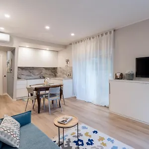 Ariston & Casino - Con Giardino E Garage Appartement